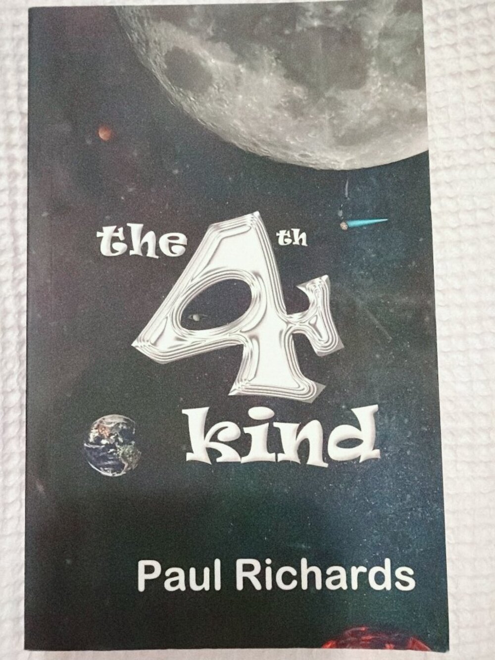 4th Kind, Paperback by Richards, Paul Excellent condition